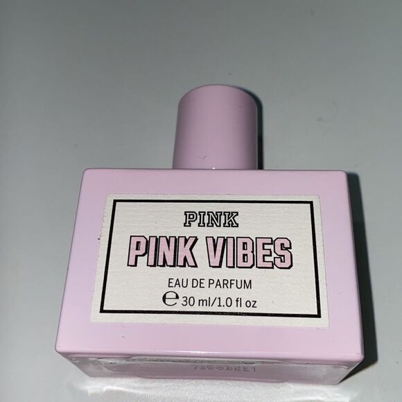 PINK VICTORIA SECRET VIBES EAU THE PARFUM E30 ml New - Picture 2 of 3